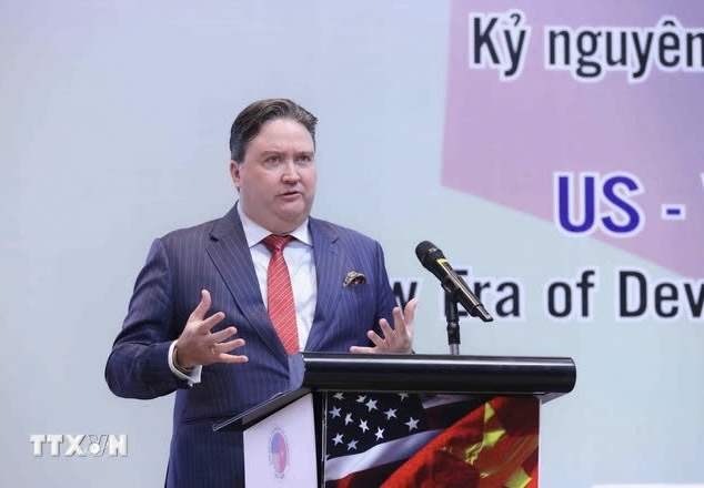 Đại sứ Hoa Kỳ tại Việt Nam Marc E. Knappe phát biểu tại hội nghị. (Ảnh: An Đăng/TTXVN)